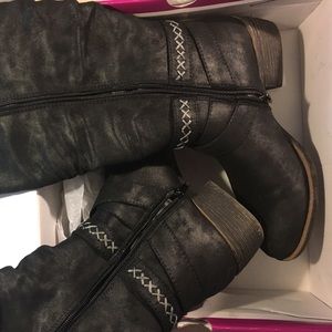 Rampage Darling black boots